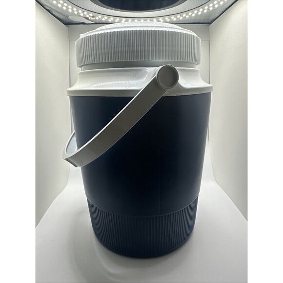 Vintage Rubbermaid GOTT Insulated Thermal Half Gallon Thermos Cooler Jug 1502 - Picture 1 of 5